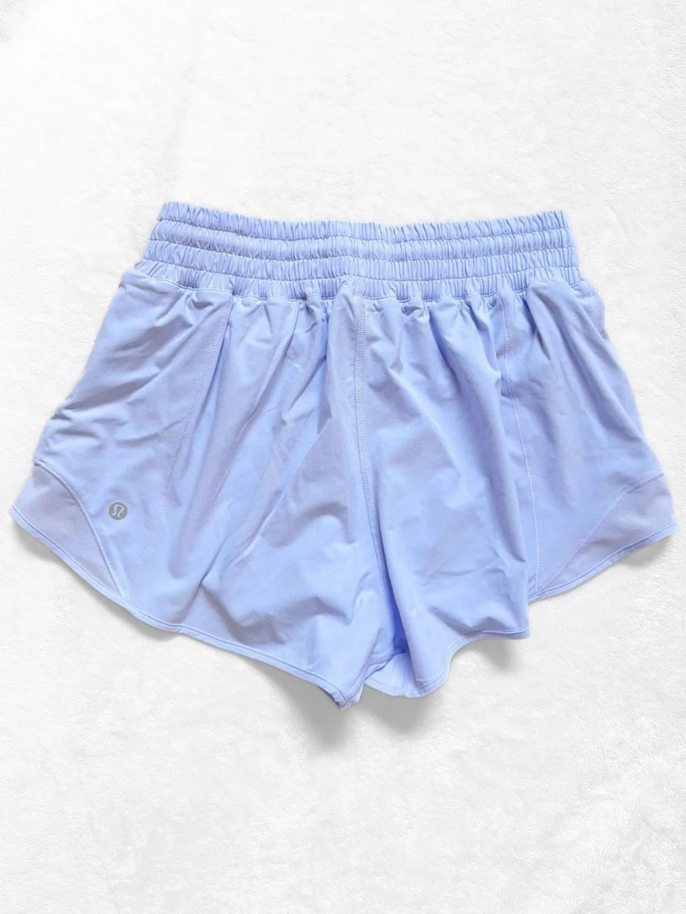NWT Lululemon Flow Y Bra + Hotty Hot Shorts Set – Serene Blue – Size 6